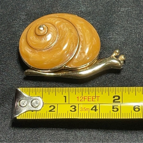 Estée Lauder Snail solid perfume compact - Picture 7 of 7